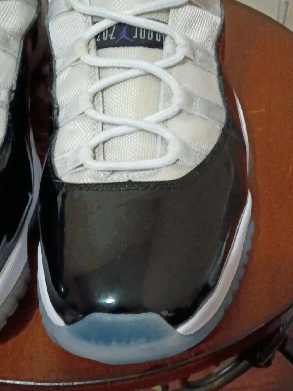 Air Jordan 11 Retro “Concord” Sneakers Men’s Size 12 Black / White 136046-110